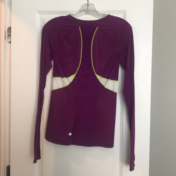 Lululemon run top - Picture 2 of 3